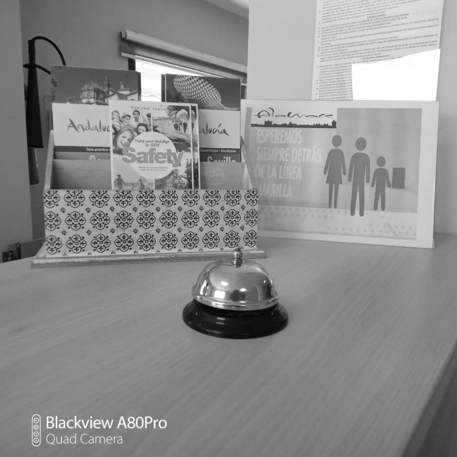 Hostal Alamare Sevilla Dış mekan fotoğraf