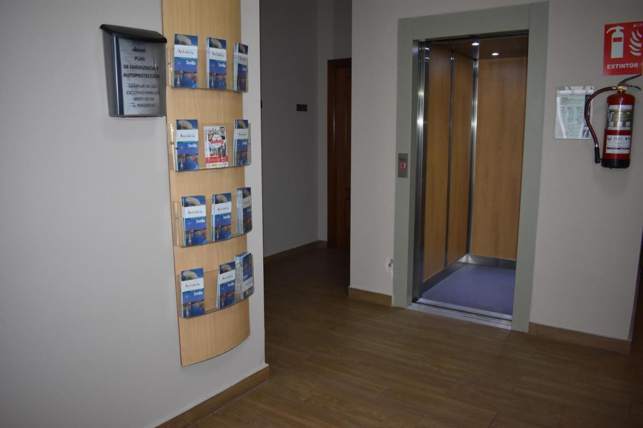 Hostal Alamare Sevilla Dış mekan fotoğraf