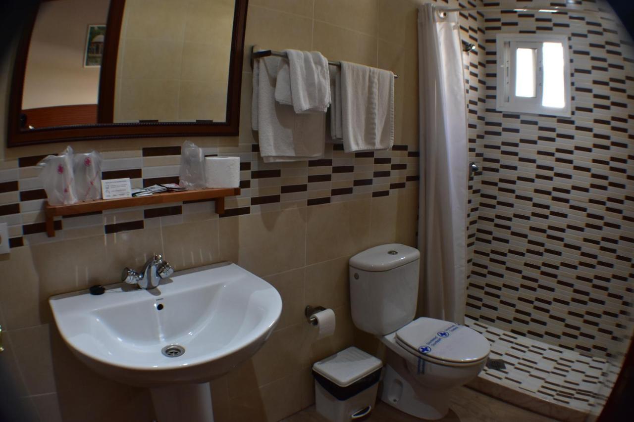 Hostal Alamare Sevilla Dış mekan fotoğraf