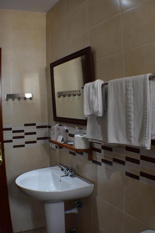 Hostal Alamare Sevilla Dış mekan fotoğraf