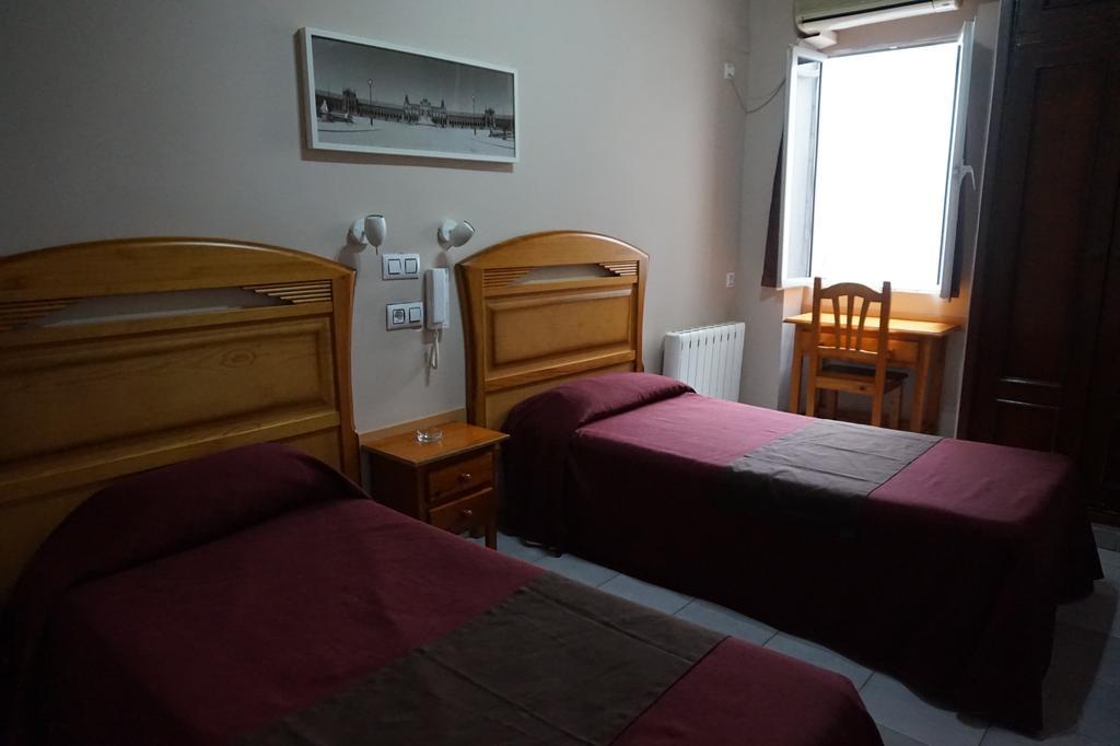 Hostal Alamare Sevilla Dış mekan fotoğraf